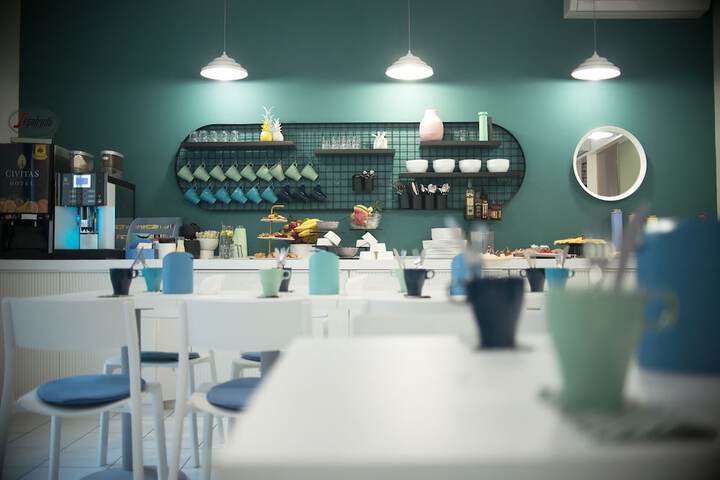 Dining 36 of 55