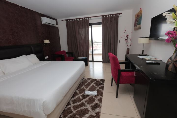 Room 3 of 30