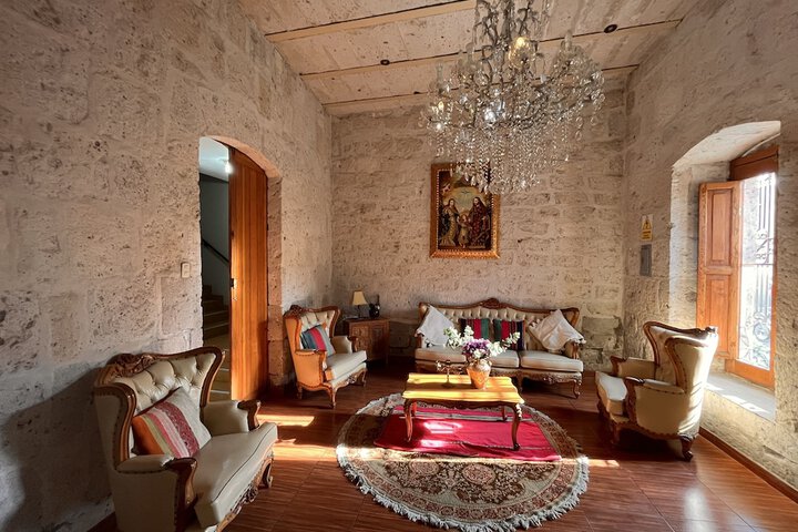 Room 16 of 28