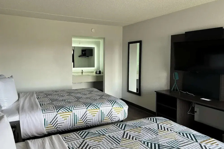Room 2 of 13
