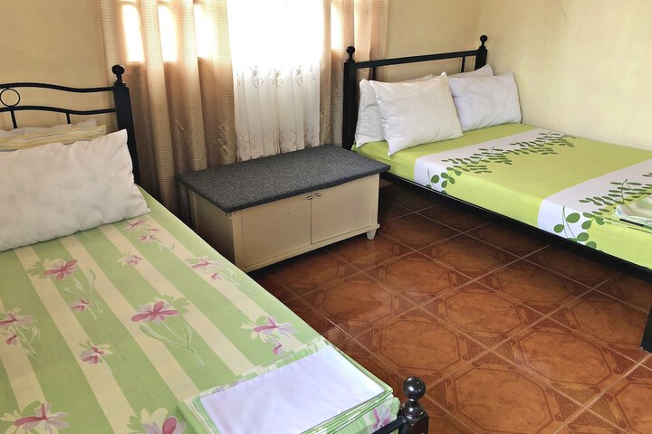 Room 4 of 30