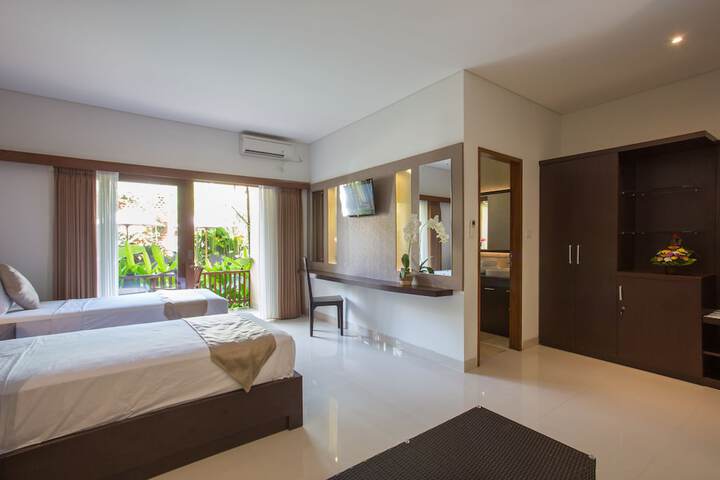 Room 13 of 45