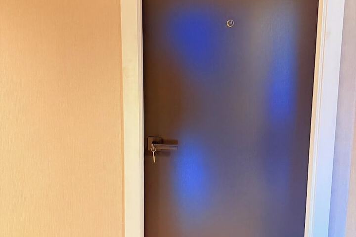Room 14 of 28