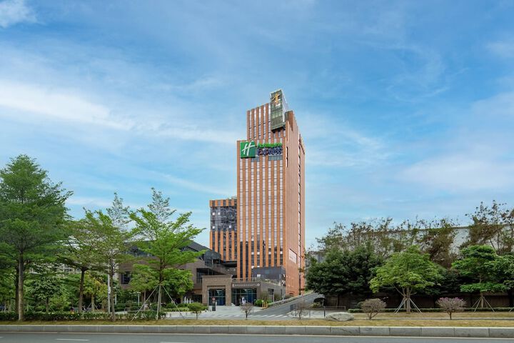 Exterior of Holiday Inn Express Shenzhen North Station by IHG