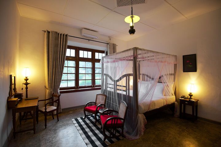 Room 15 of 80