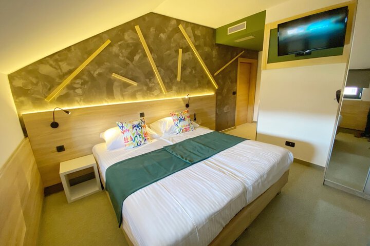 Room 25 of 71