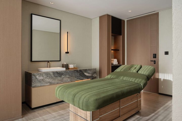 Room 28 of 81