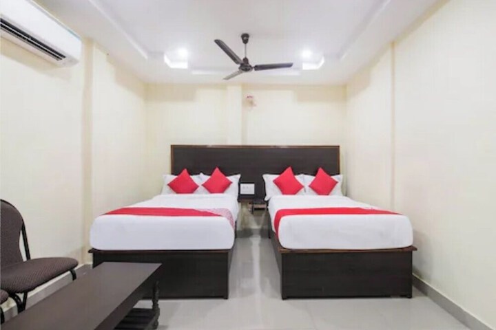 Room 8 of 19