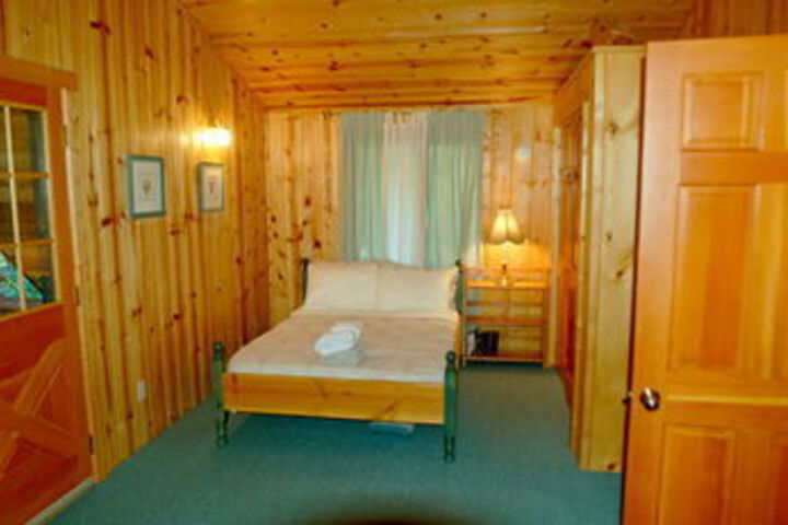 Room 30 of 697