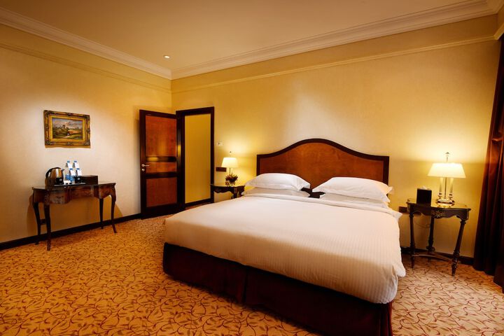 Room 34 of 266
