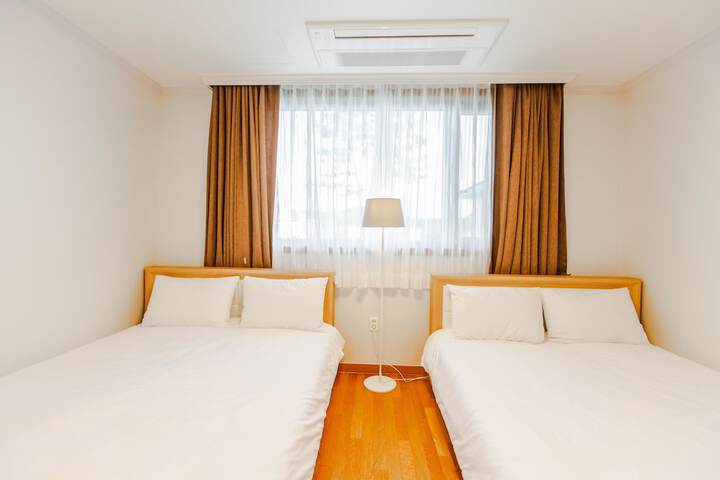 Room 10 of 59