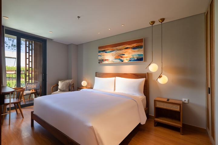 Room 13 of 85