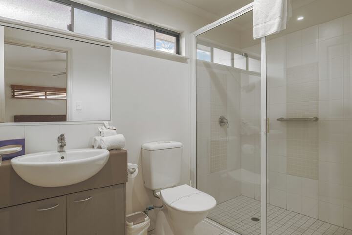 Room 13 of 29