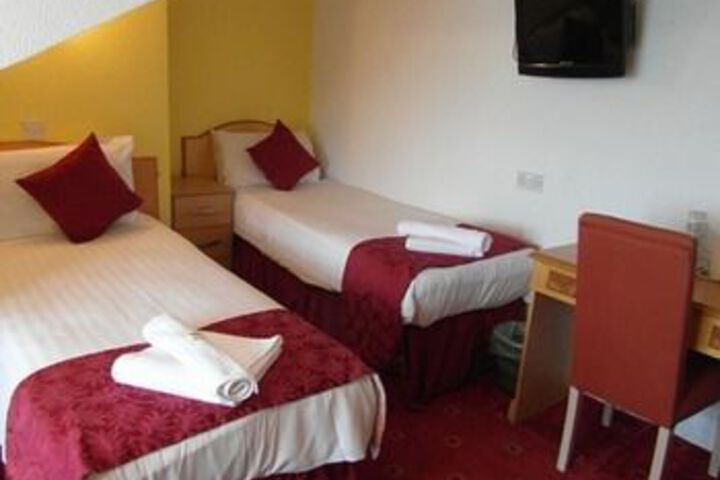 Room 42 of 58