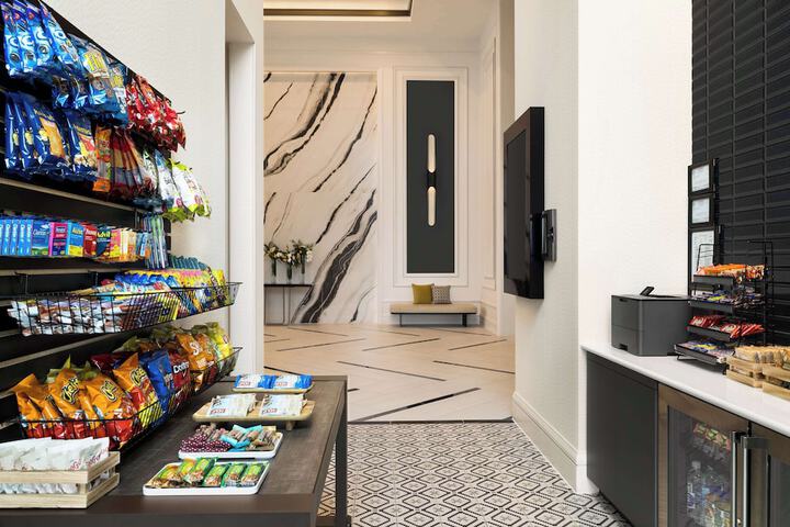 Snack bar