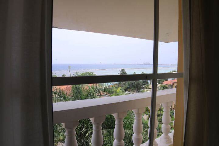 Room 18 of 67