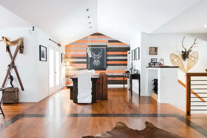 Room 12 of 25