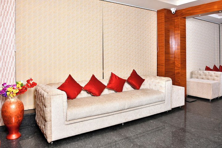 Hotel Interior 6 of 38