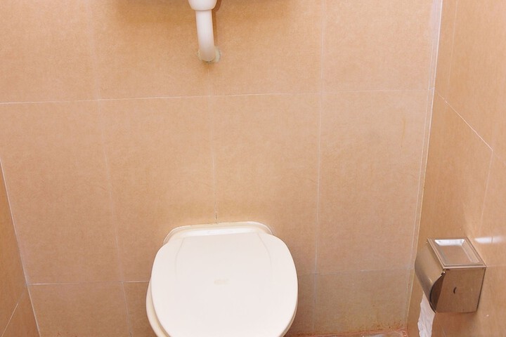 Room 18 of 23