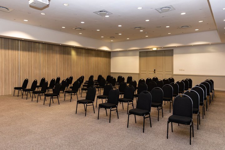Meeting 52 of 75