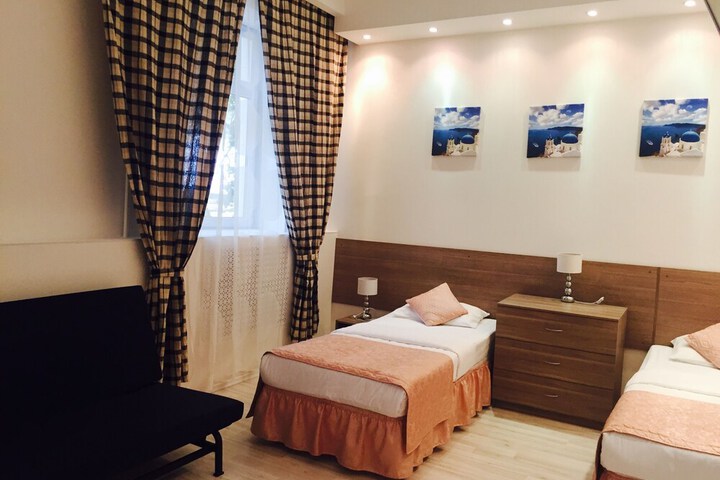 Room 28 of 60