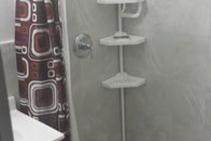 Room 4 of 25