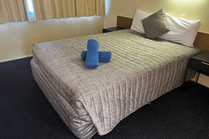 Room 6 of 26
