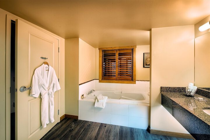 Room 14 of 27