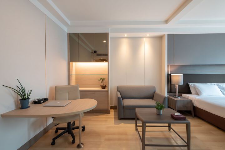 Room 43 of 128