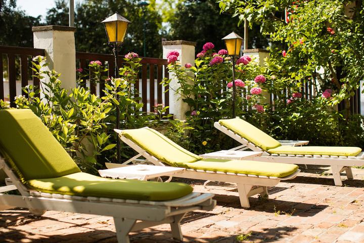Sundeck 69 of 72