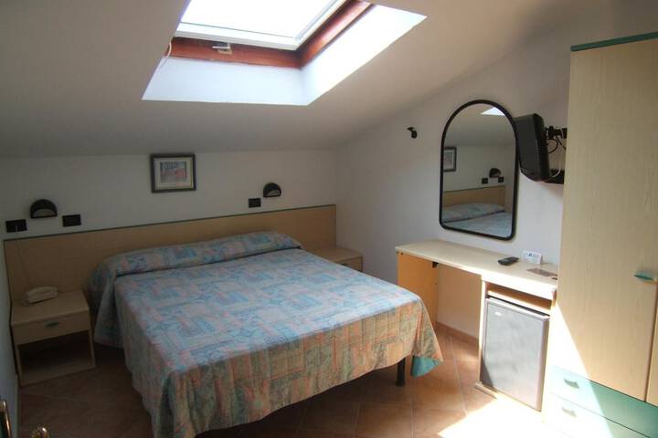 Room 14 of 47