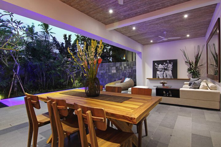 Dining Photos