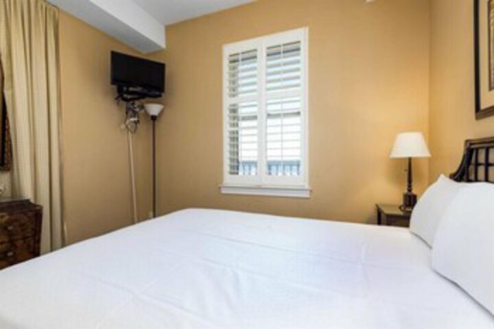 Room 128 of 155