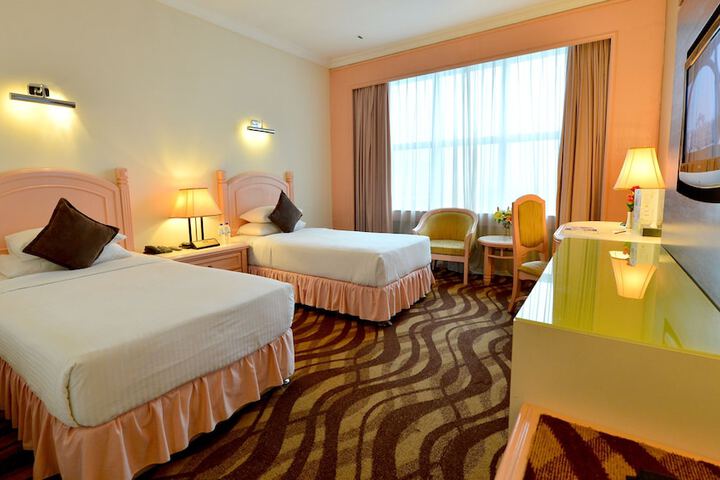 Room 10 of 49