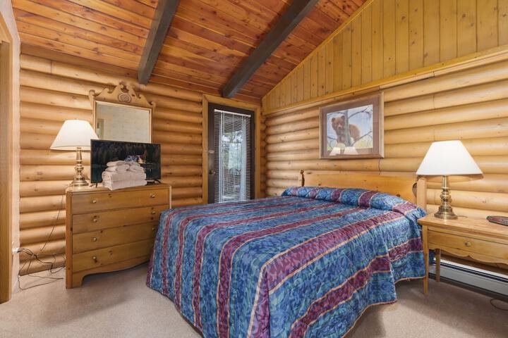 Room 3 of 191