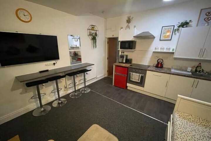 Room 16 of 26