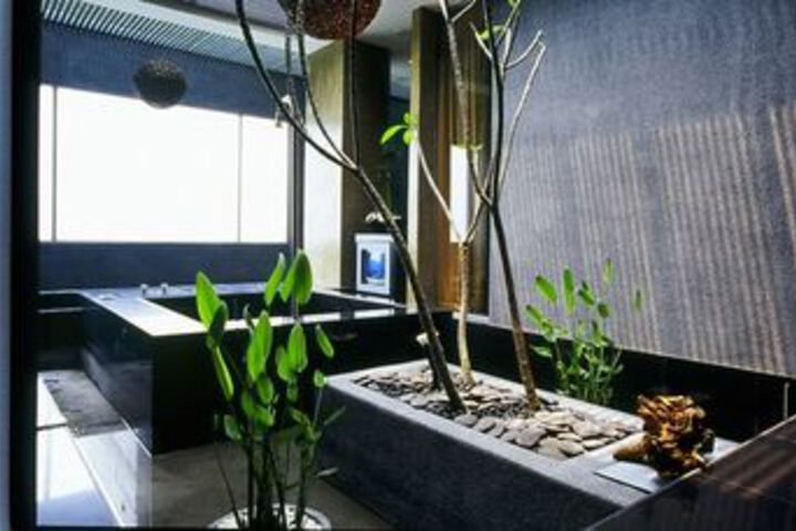 Room 2 of 31