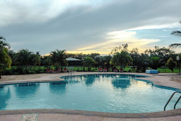Pool 18 of 37