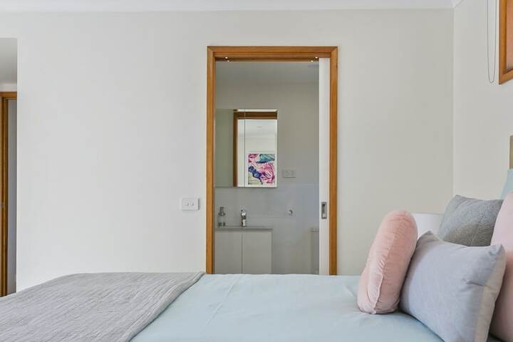Room 13 of 23