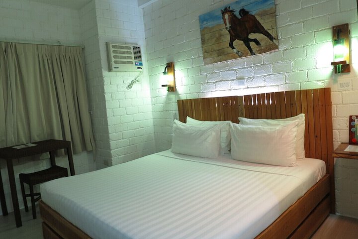 Room 13 of 22