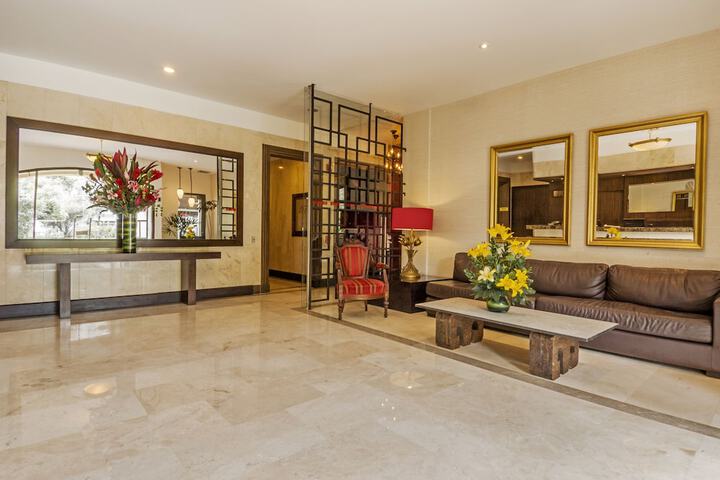 Guest Lobby
