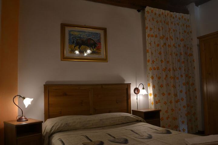 Lovely Farmhouse in Monticiano With Garden in Monticiano