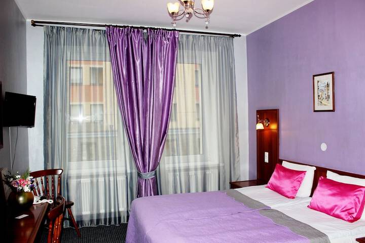 Room 9 of 55