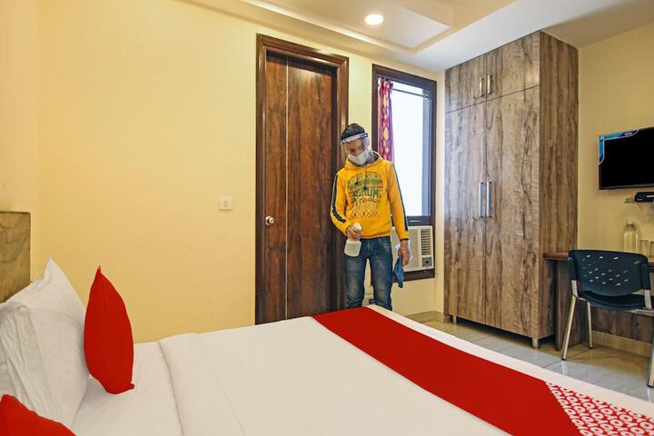 Room 25 of 46