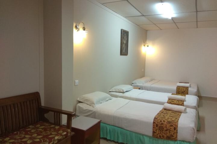 Room 14 of 22