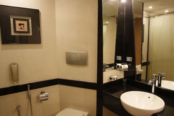 Room 19 of 43