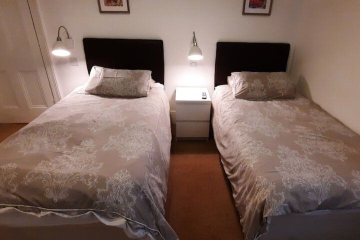 Room 17 of 39