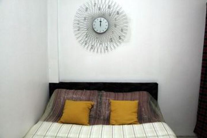 Room 12 of 30