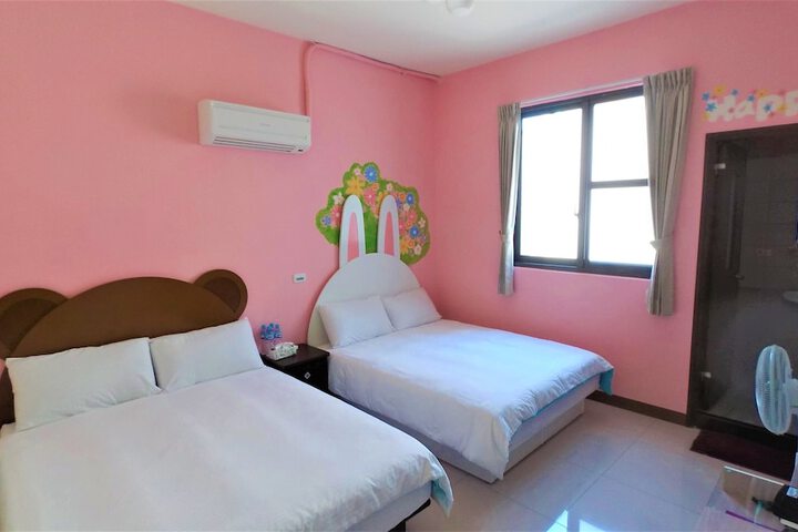Room 10 of 69