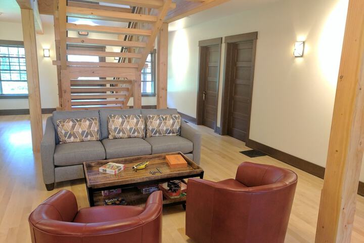 Hotel Interior 8 of 186
